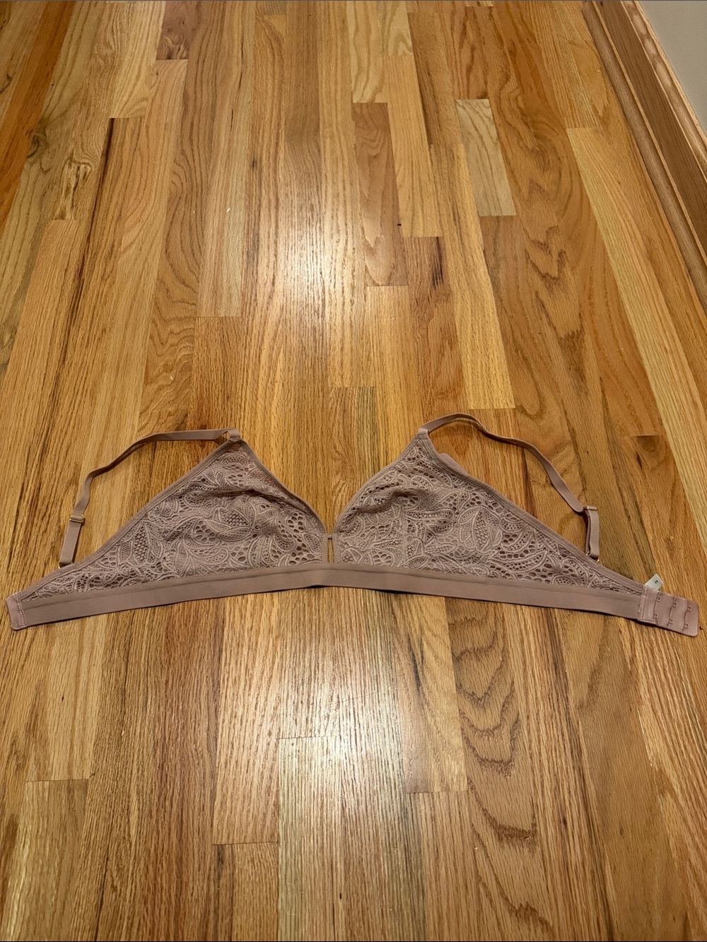 Lively Lace Busty Bralette in Taupe - Picture 4 of 8